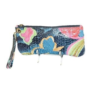 HOBO Leather Wristlet Tropical Summertime Print Faux Snakeskin TJ-46038  EUC